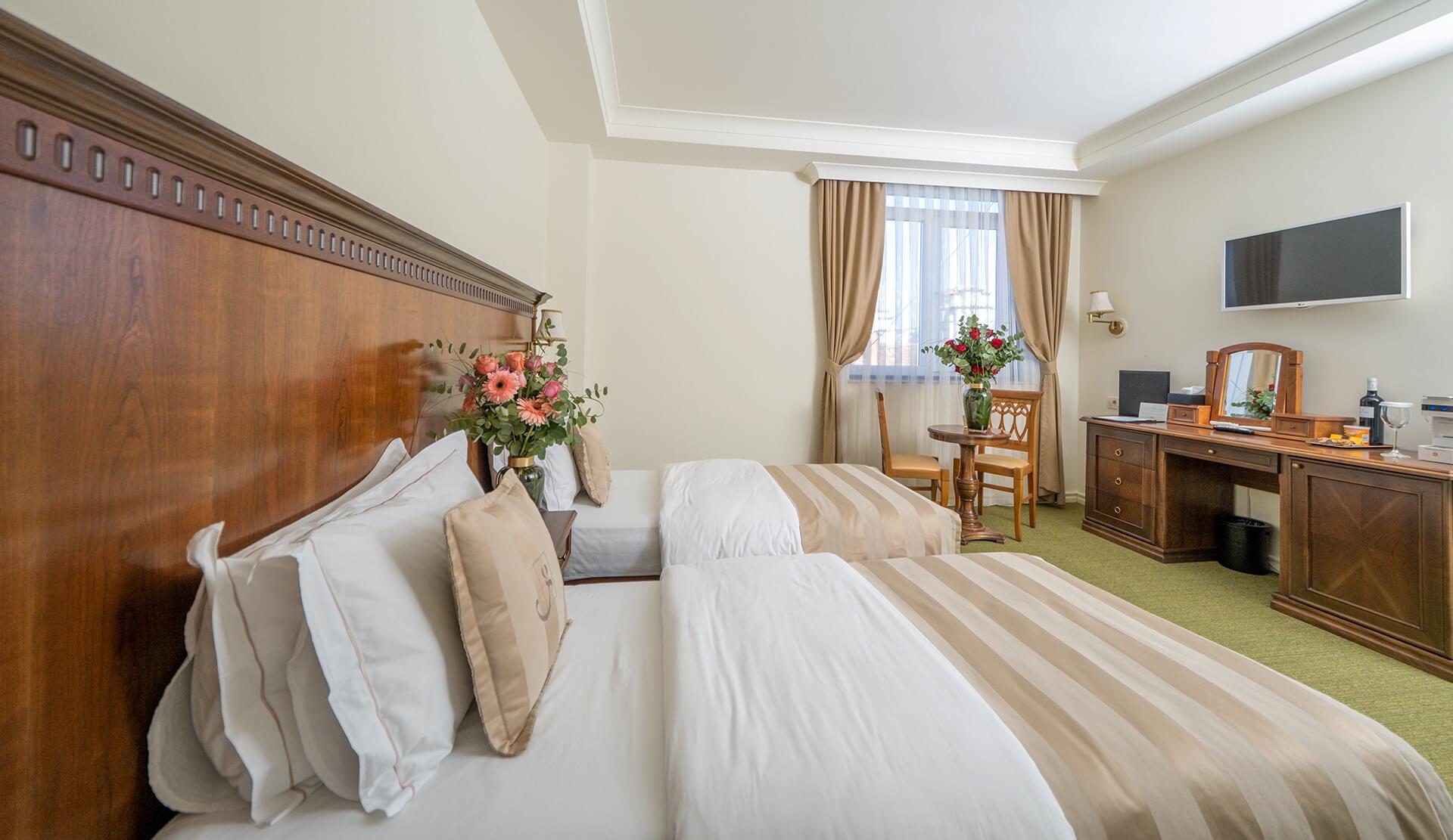 Hotel Garden Pristina Eksteriør bilde